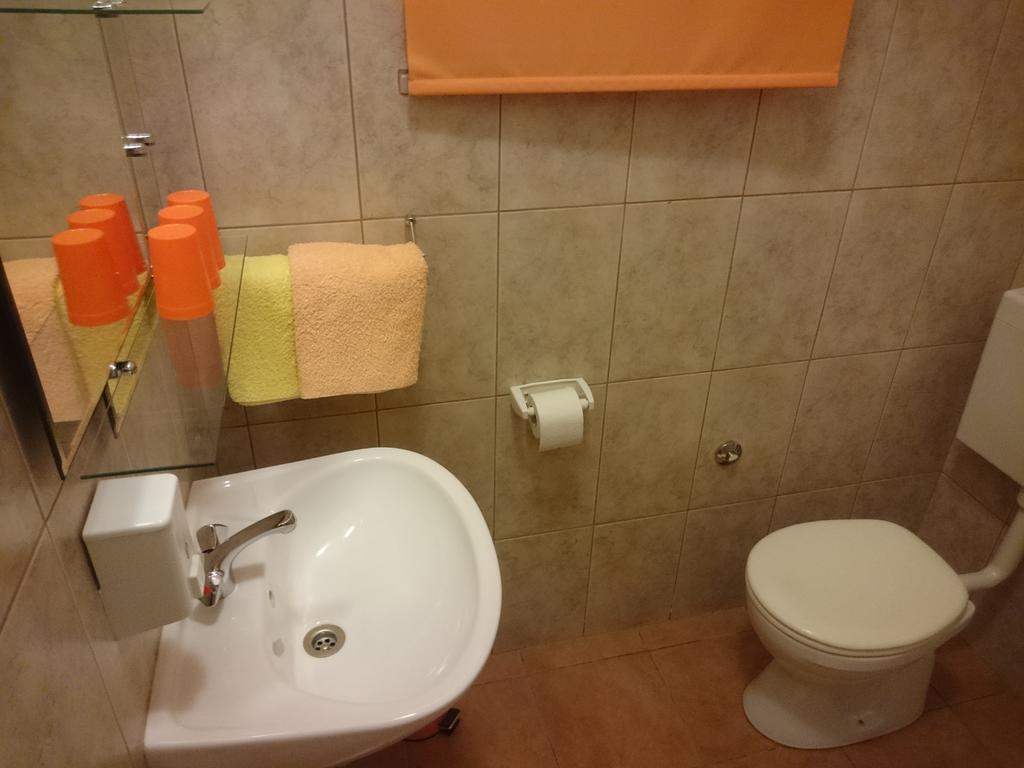 Guest House Adriatic Split Exterior photo